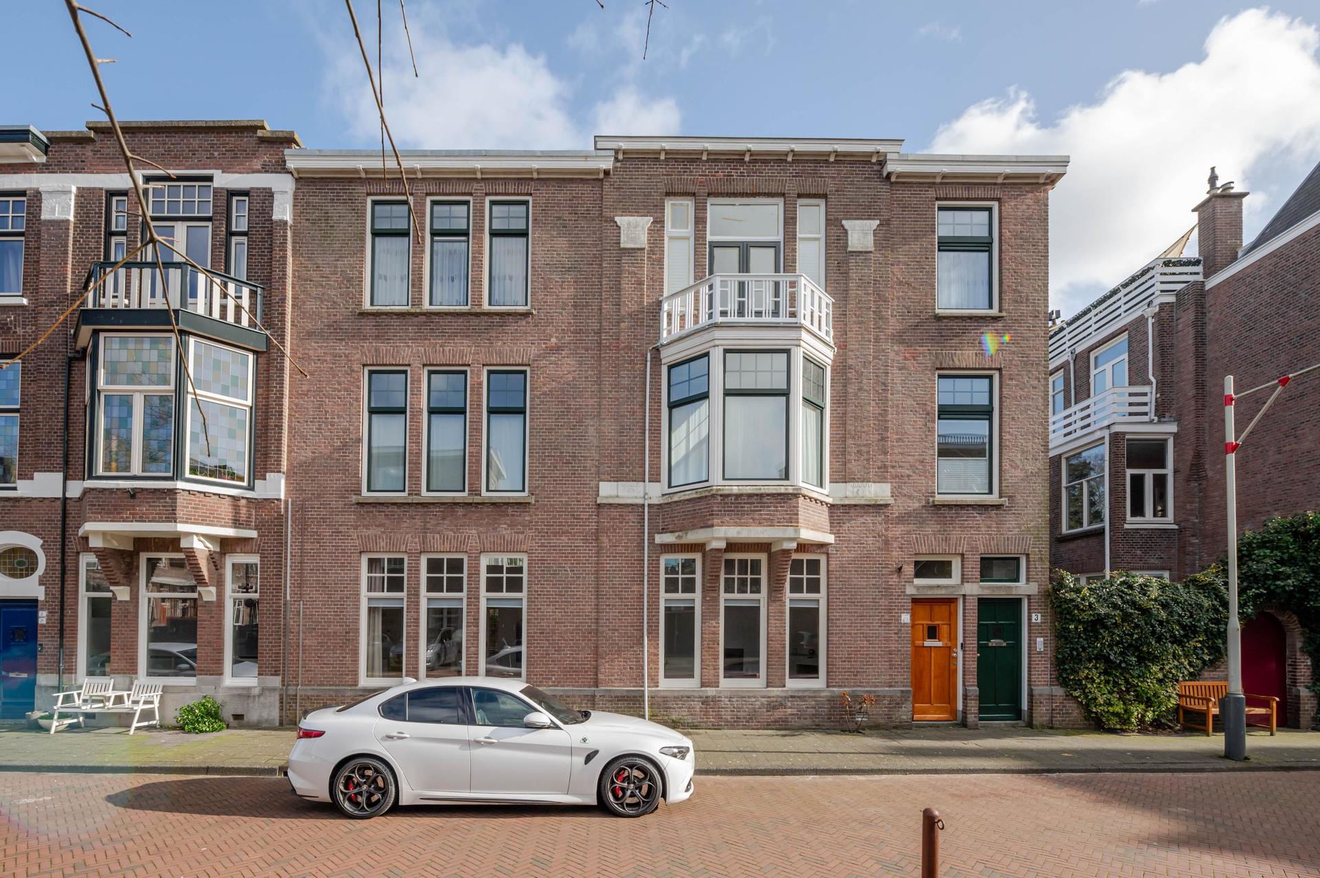 Emantsstraat 5