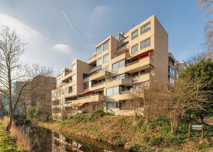 Burgemeester Patijnlaan 496