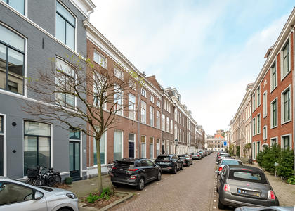 De Ruijterstraat 68