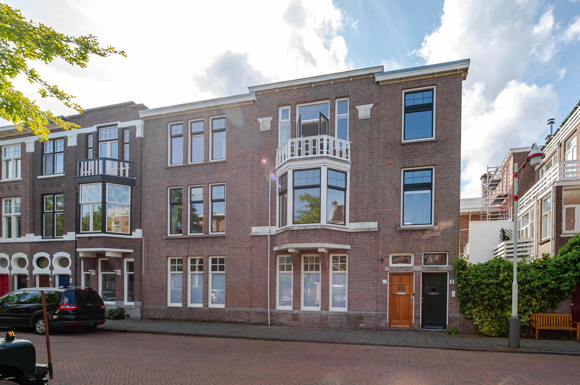 Emantsstraat 3